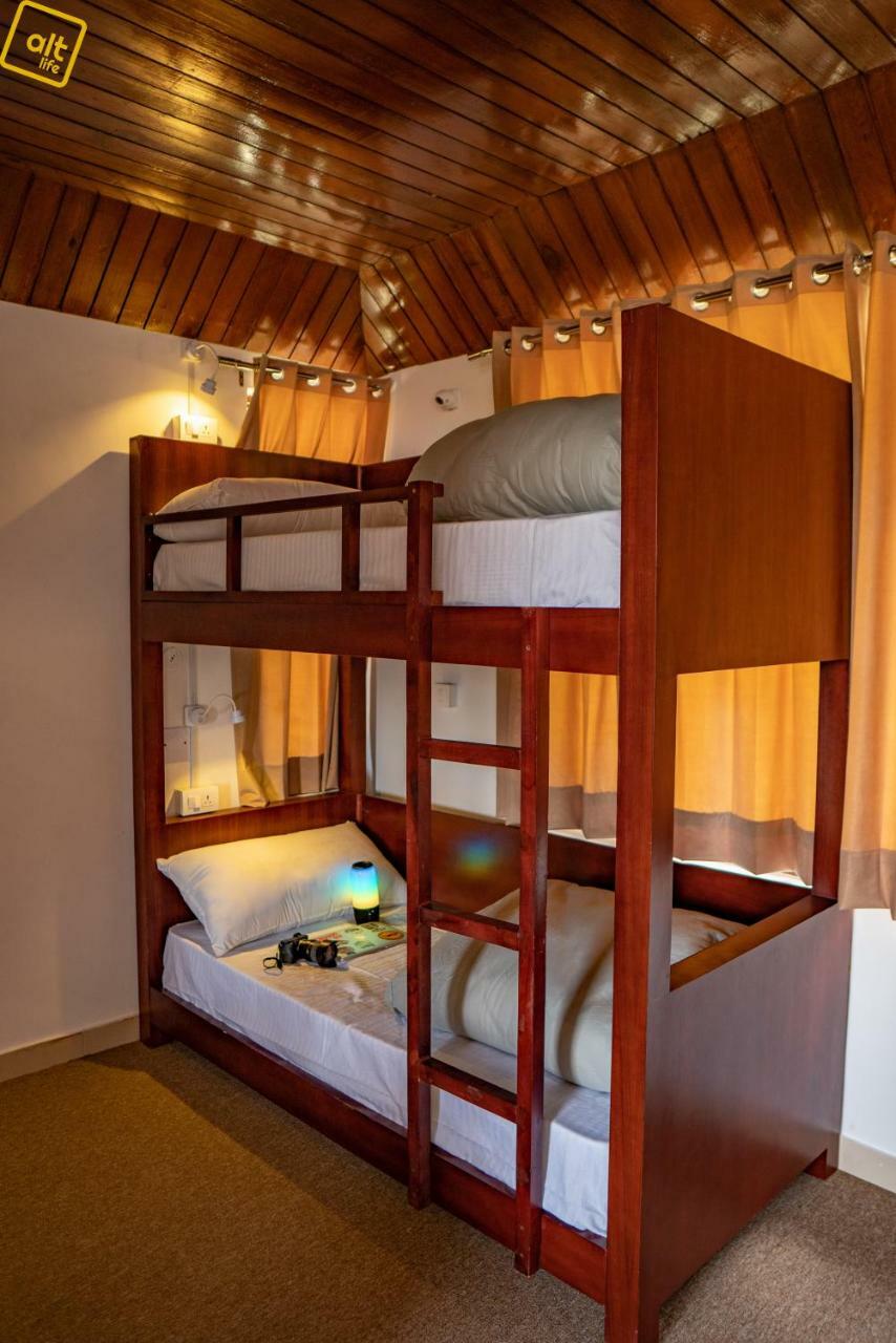 Alt Life - Dharamkot Hostel McLeod Ganj Εξωτερικό φωτογραφία